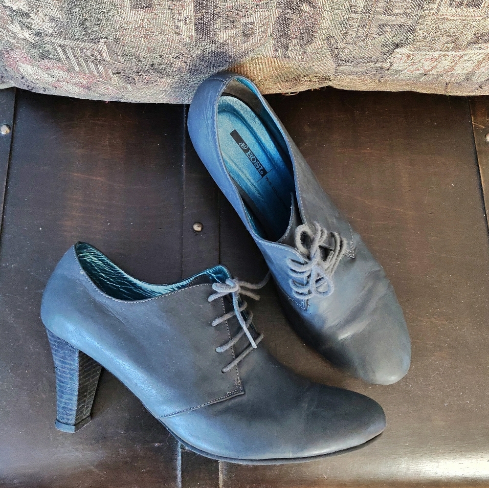 Navy blue leather ankle boots